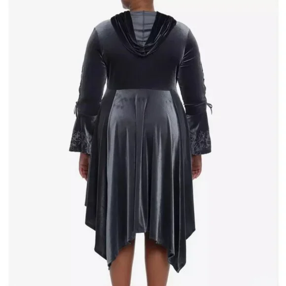Her Universe Witcher Cloak Grey Velvet Hooded Cardigan Mystical Fairy Plus Size - Picture 2 of 15